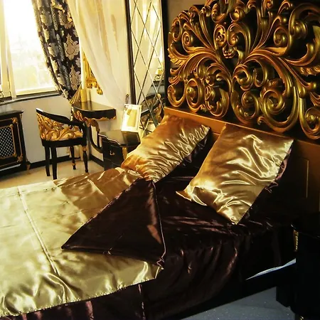 With Sea View In Arkadia Апартаменти